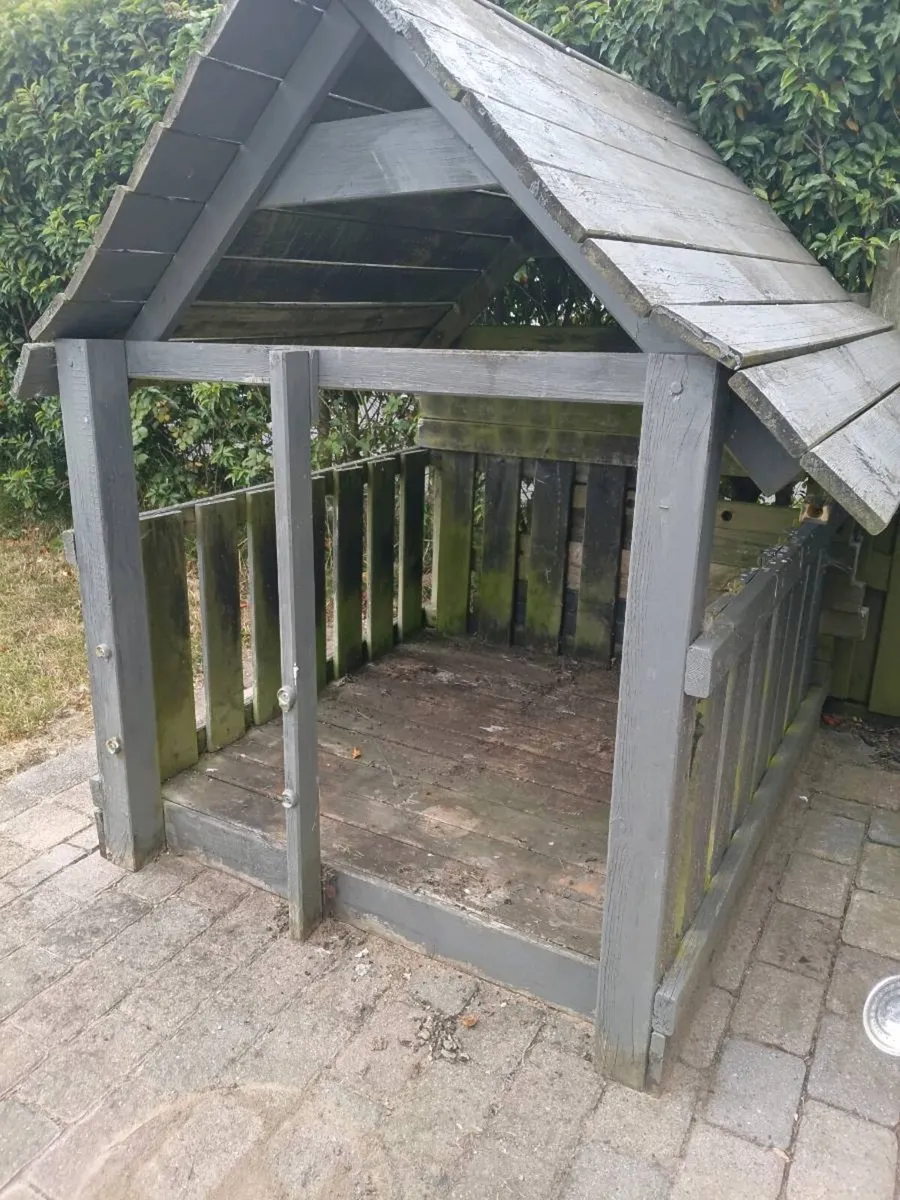 Playhouse - Image 3
