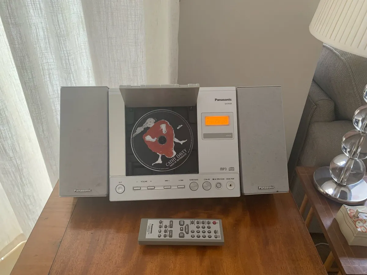 Panasonic CD Player and Radio - Image 2