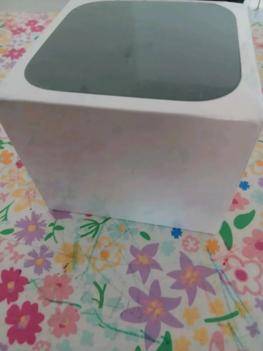 Apple 4k tv 2nd gen - Image 3