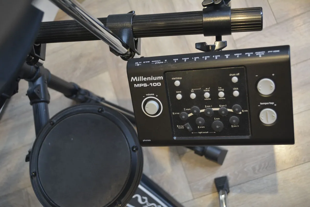 𝗠𝗶𝗹𝗹𝗲𝗻𝗶𝘂𝗺 𝗠𝗣𝗦 𝟭𝟬𝟬 Drum Kit - Image 1