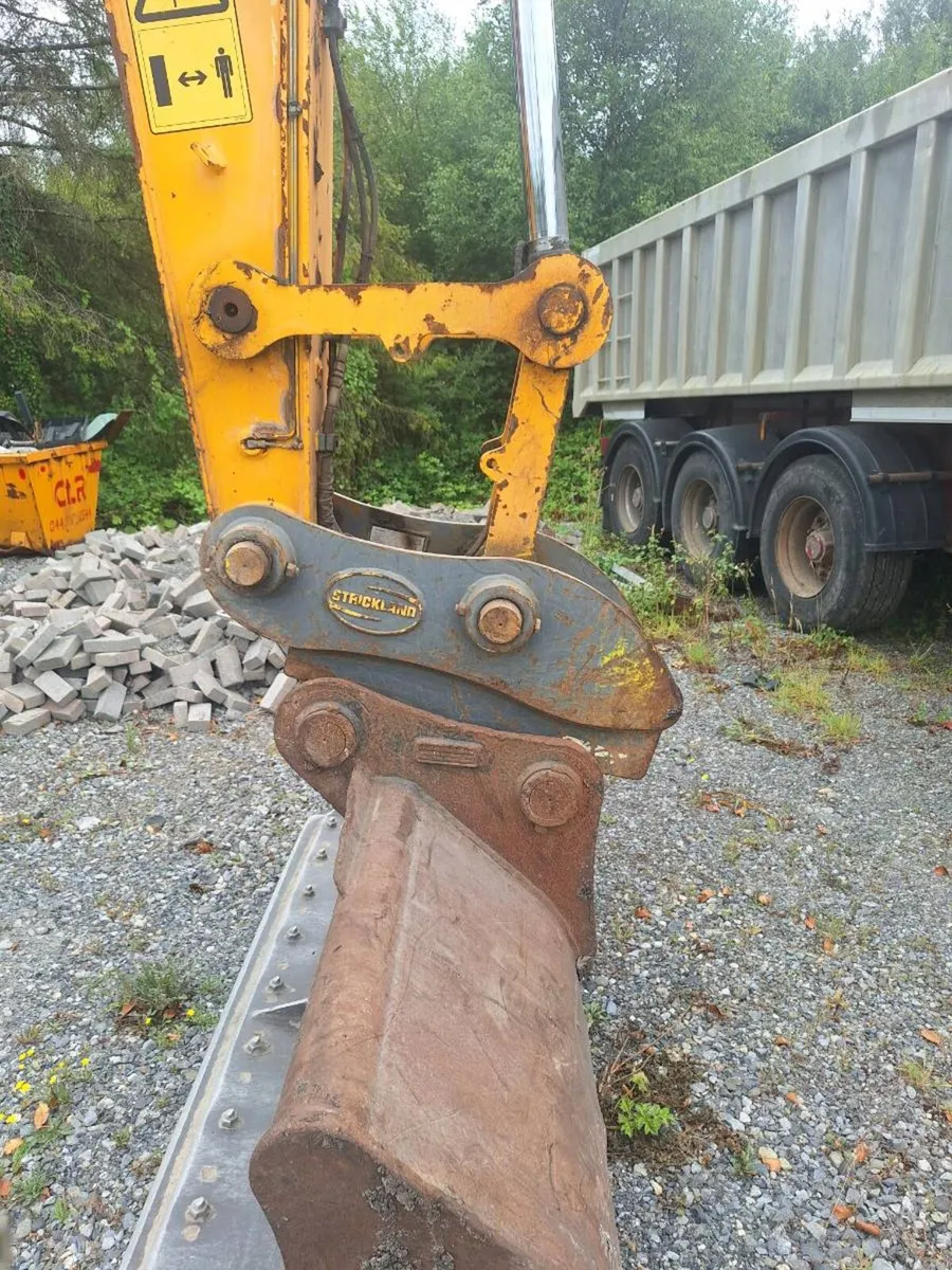 JCB JS160 - Image 4