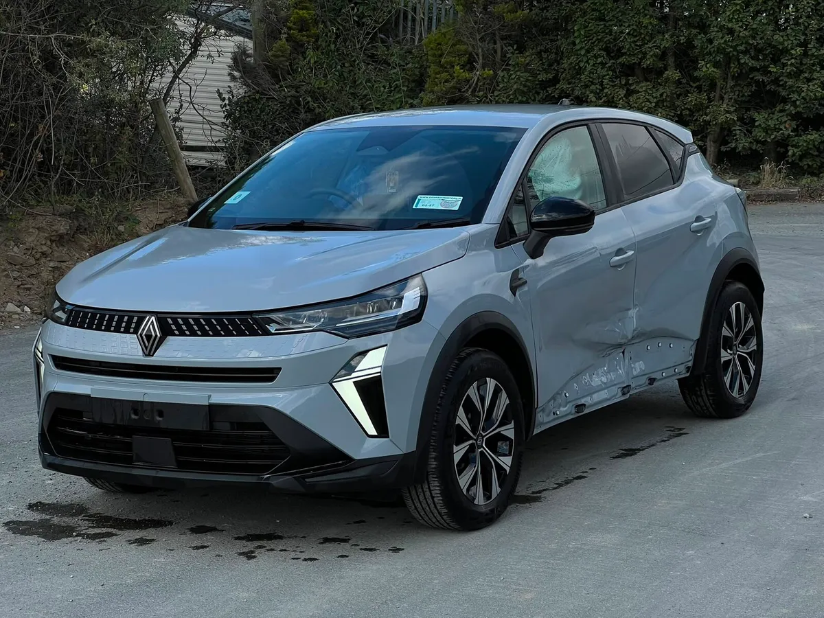 RENAULT CAPTUR TCE EVOLUTION 2025 - Image 1