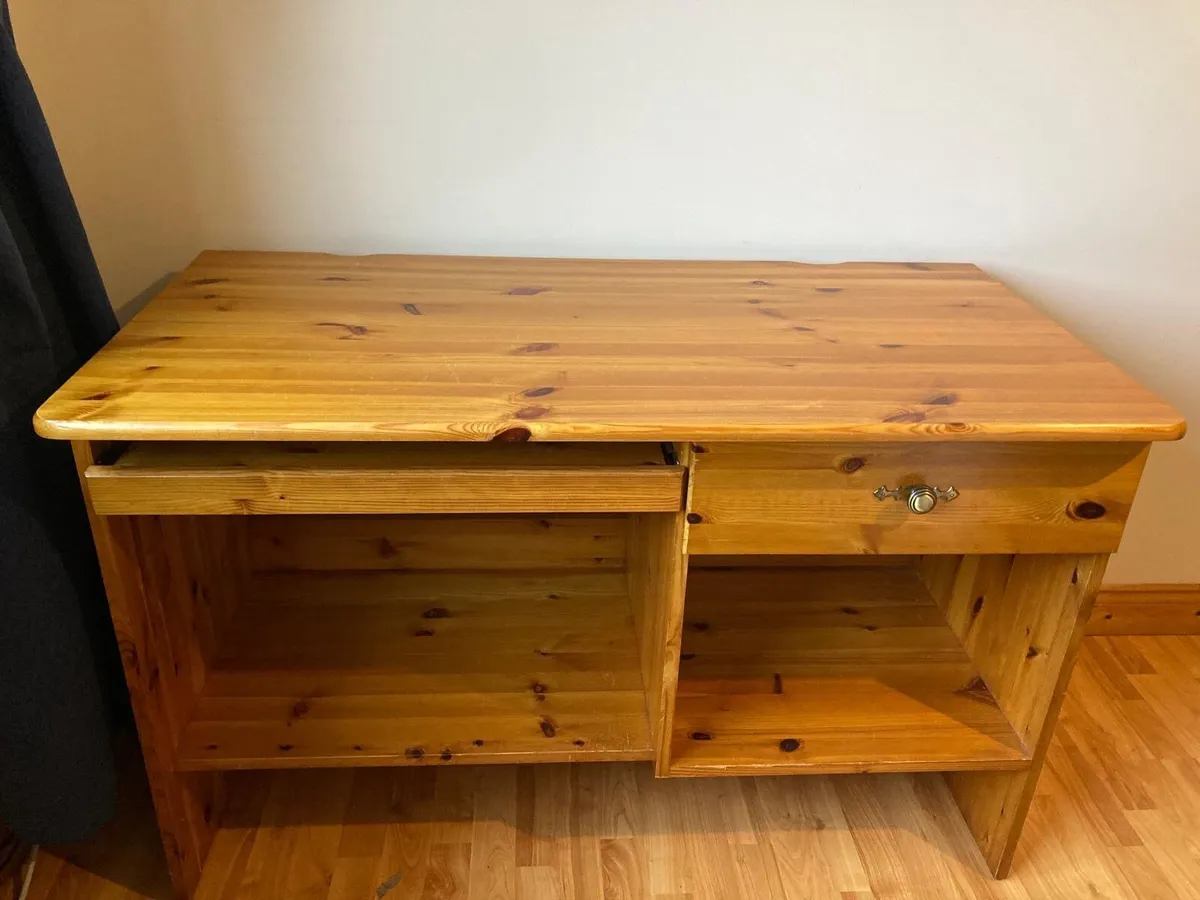 Desk and chair (updated) - Image 2