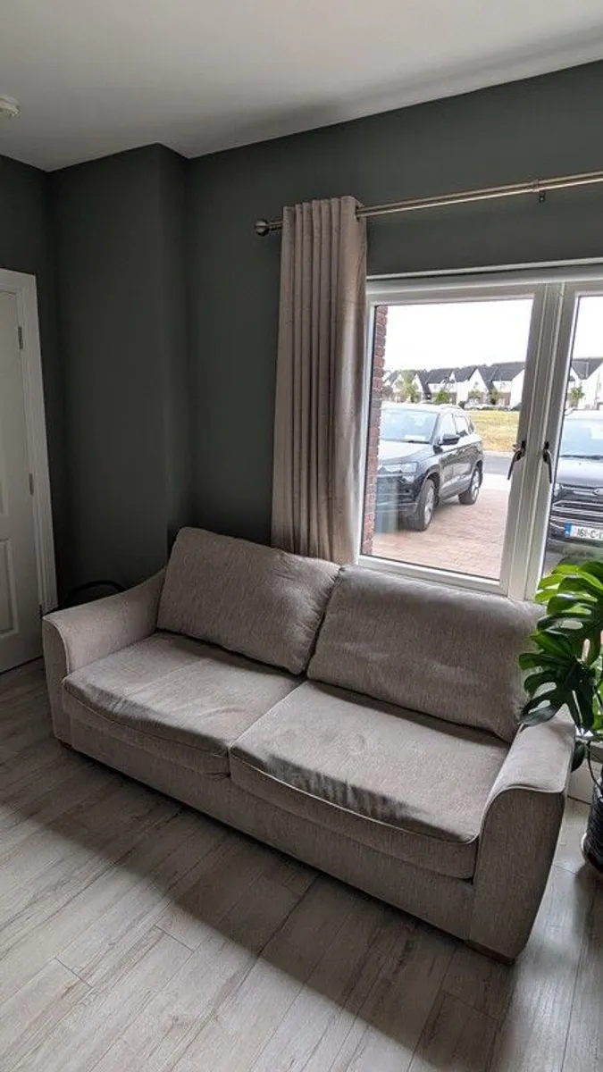 Comfortable 2 Seater Couch - Image 2
