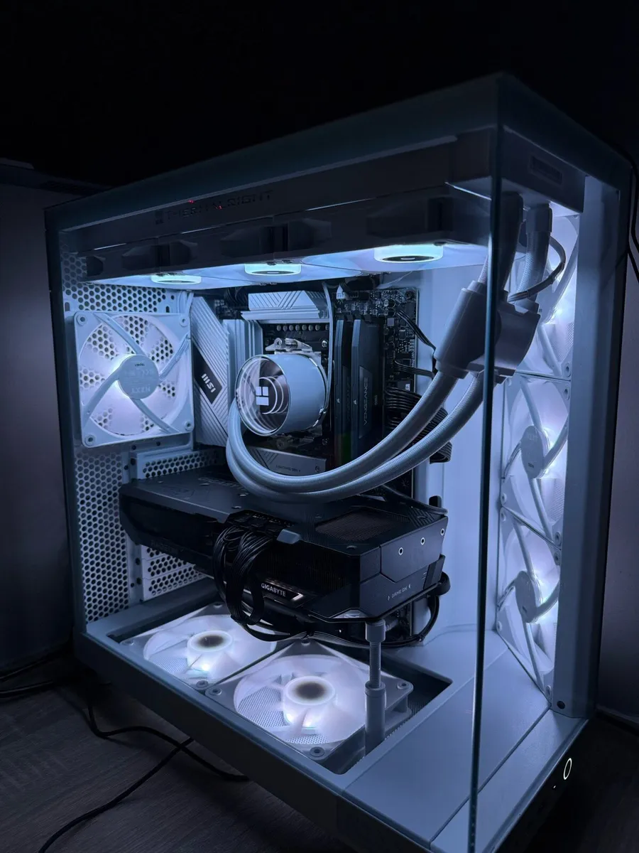 High end full gaming pc/setup - Image 1