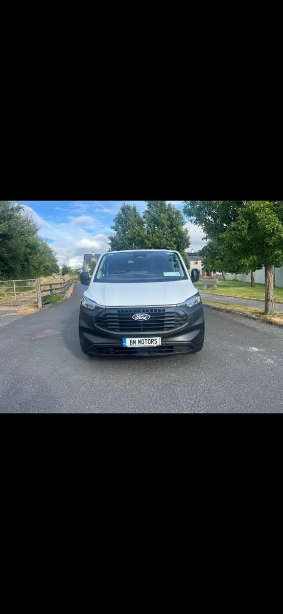 Ford Transit Custom 2025 - Image 2