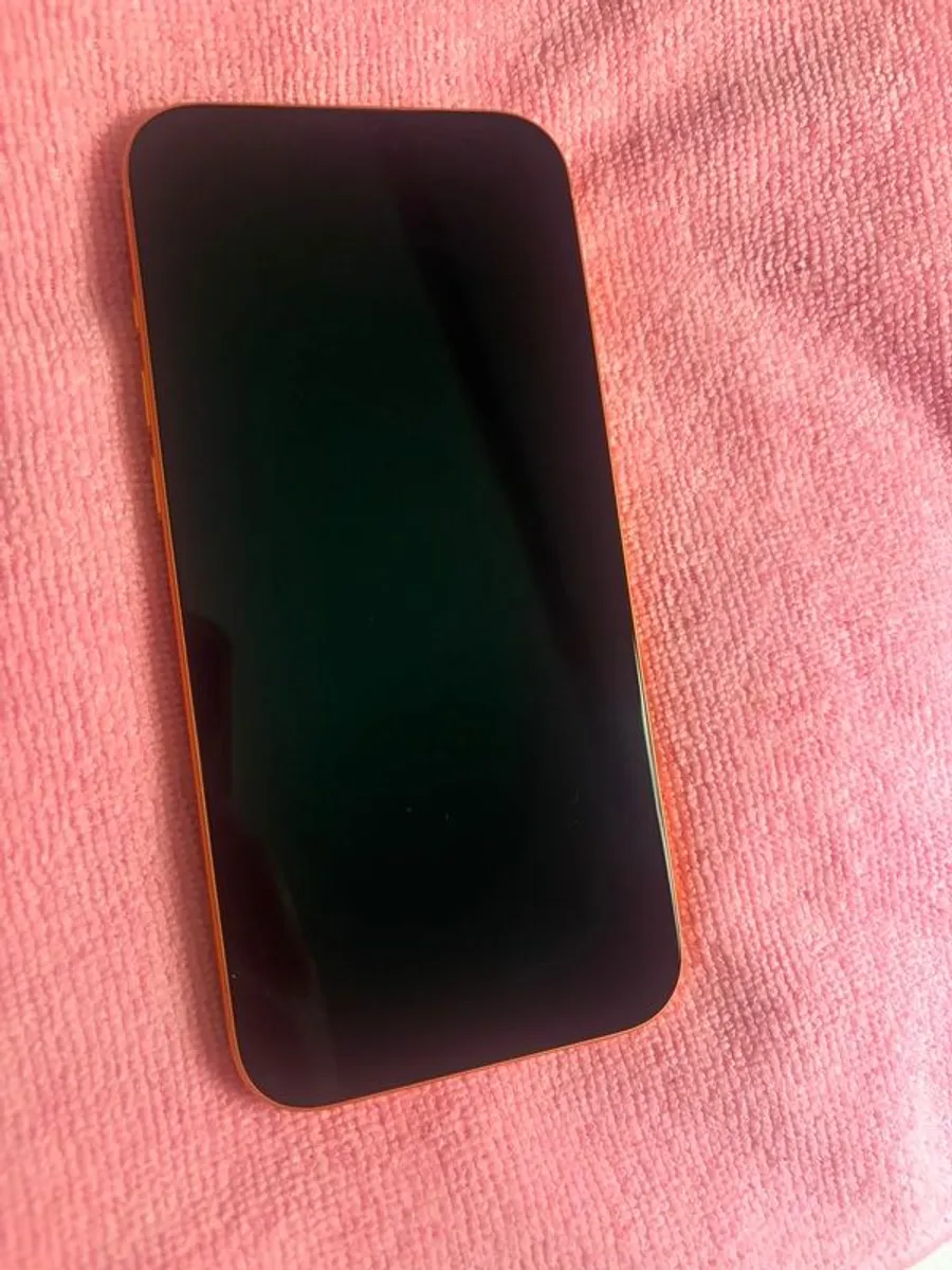 Apple IPhone 17 pro max - Image 4