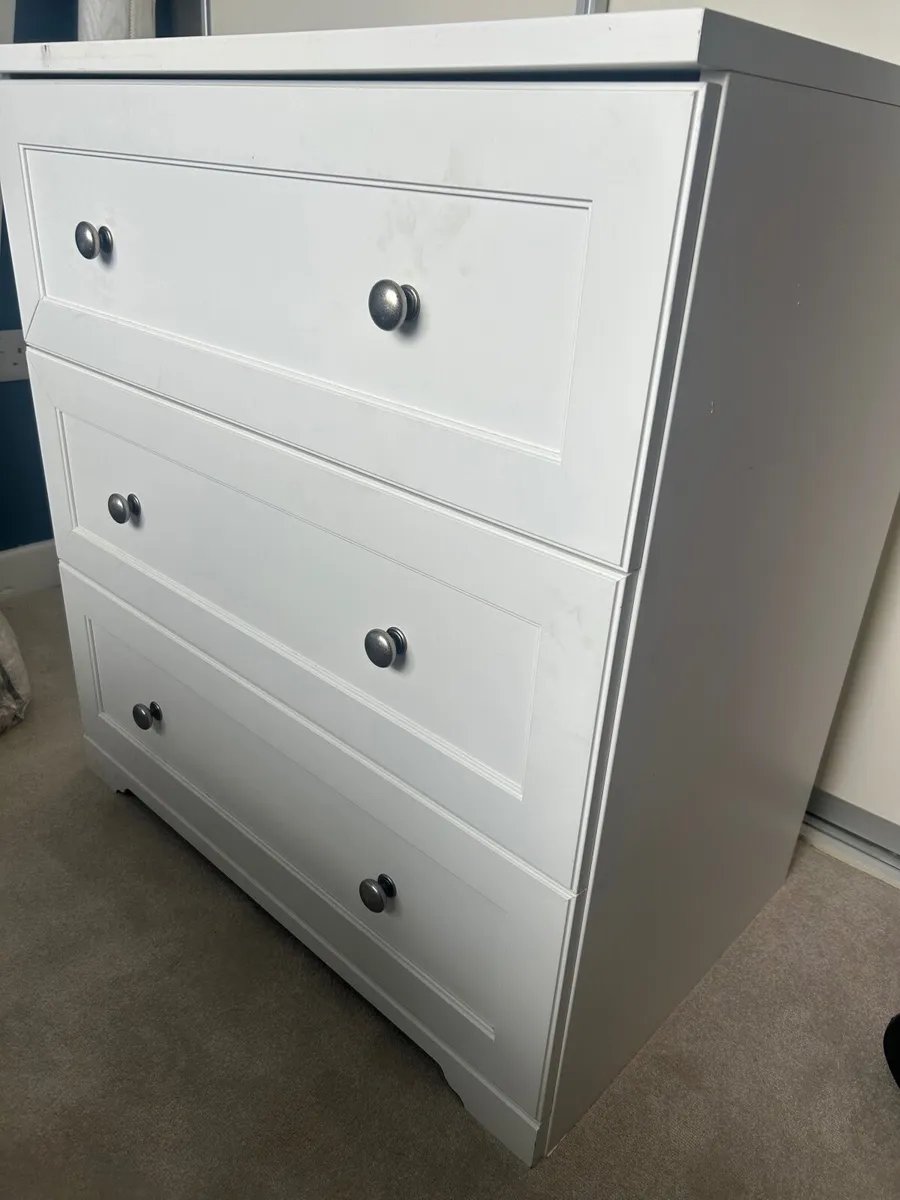 Dresser/Baby changing table - Image 1