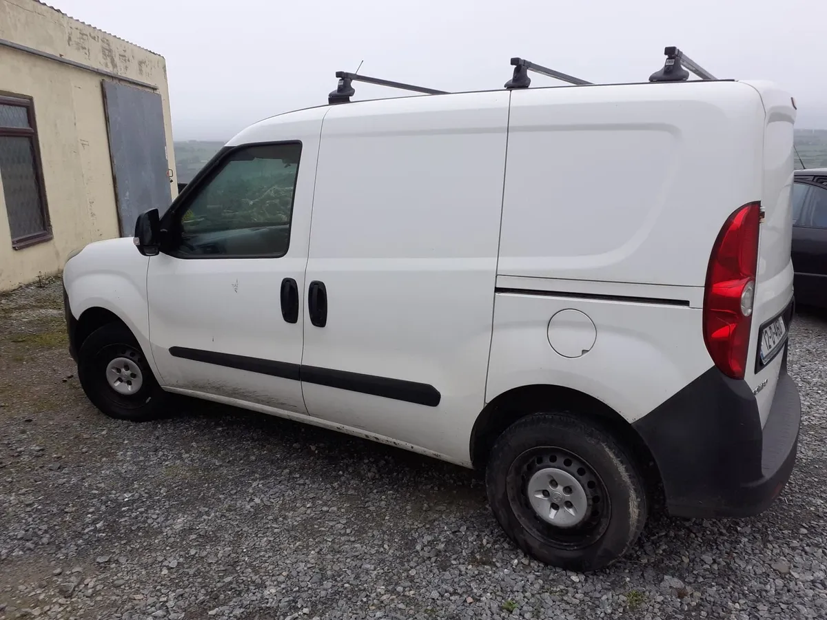Vauxhall Combo 2012 1.2 diesel. - Image 3