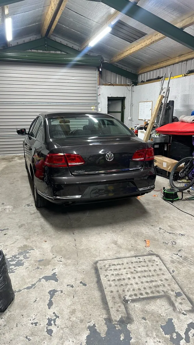 2011 B7 passat for breaking - Image 4