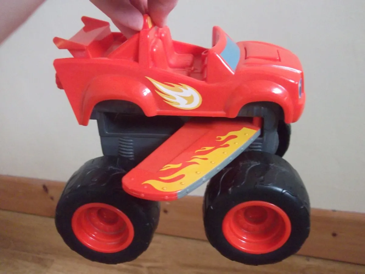 Blaze Monster Machine Transforming Blaze Jet - Image 4