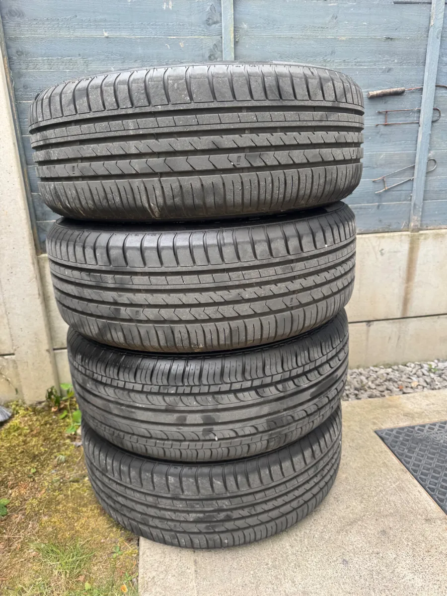 💥 Vw R16 alloys & tyres new condition - Image 3