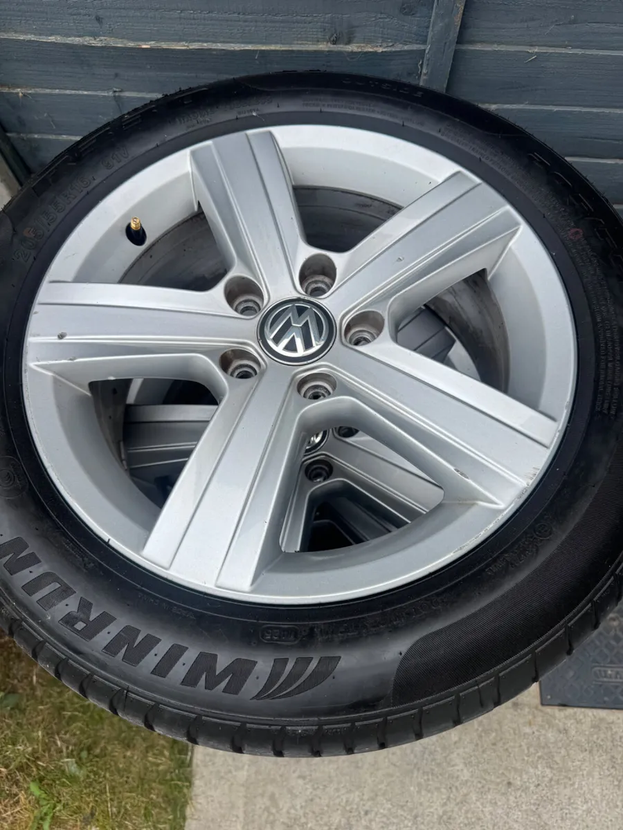 💥 Vw R16 alloys & tyres new condition - Image 1
