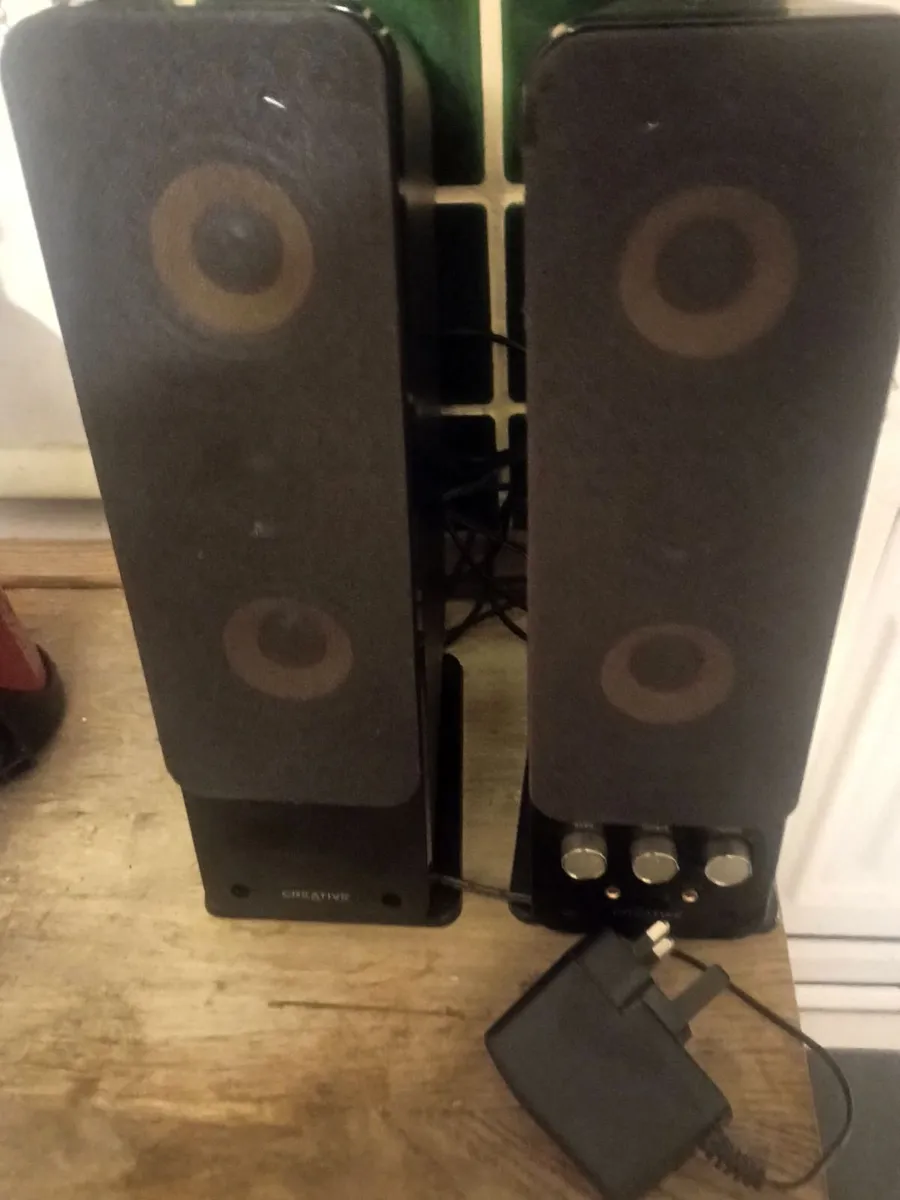 CREATIVE GIGAWORKS T40 SERIES 2 speakers - Image 1