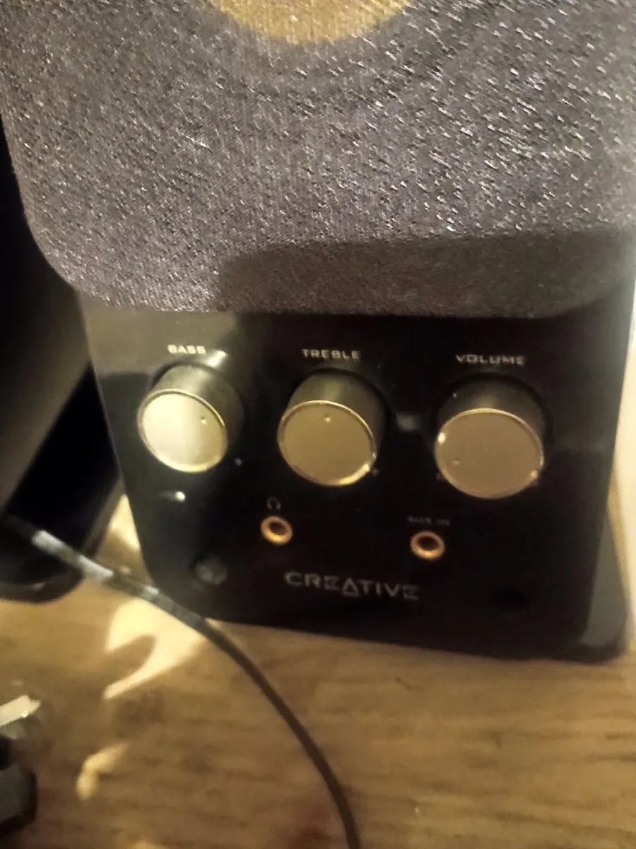 CREATIVE GIGAWORKS T40 SERIES 2 speakers - Image 2