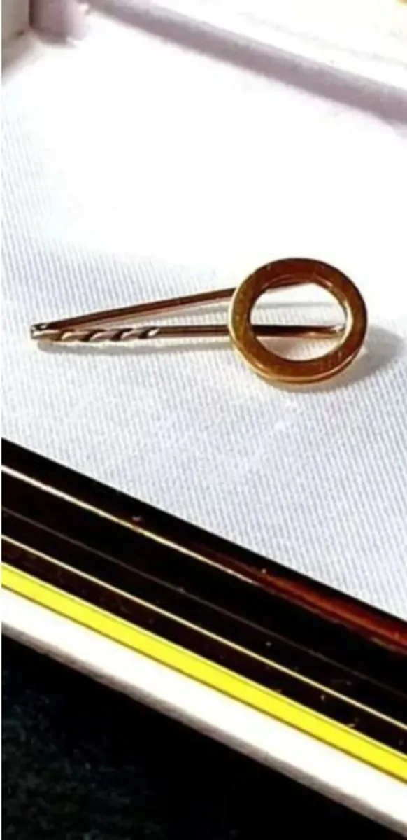 Vintage 9ct Gold Tie Pin - Image 2