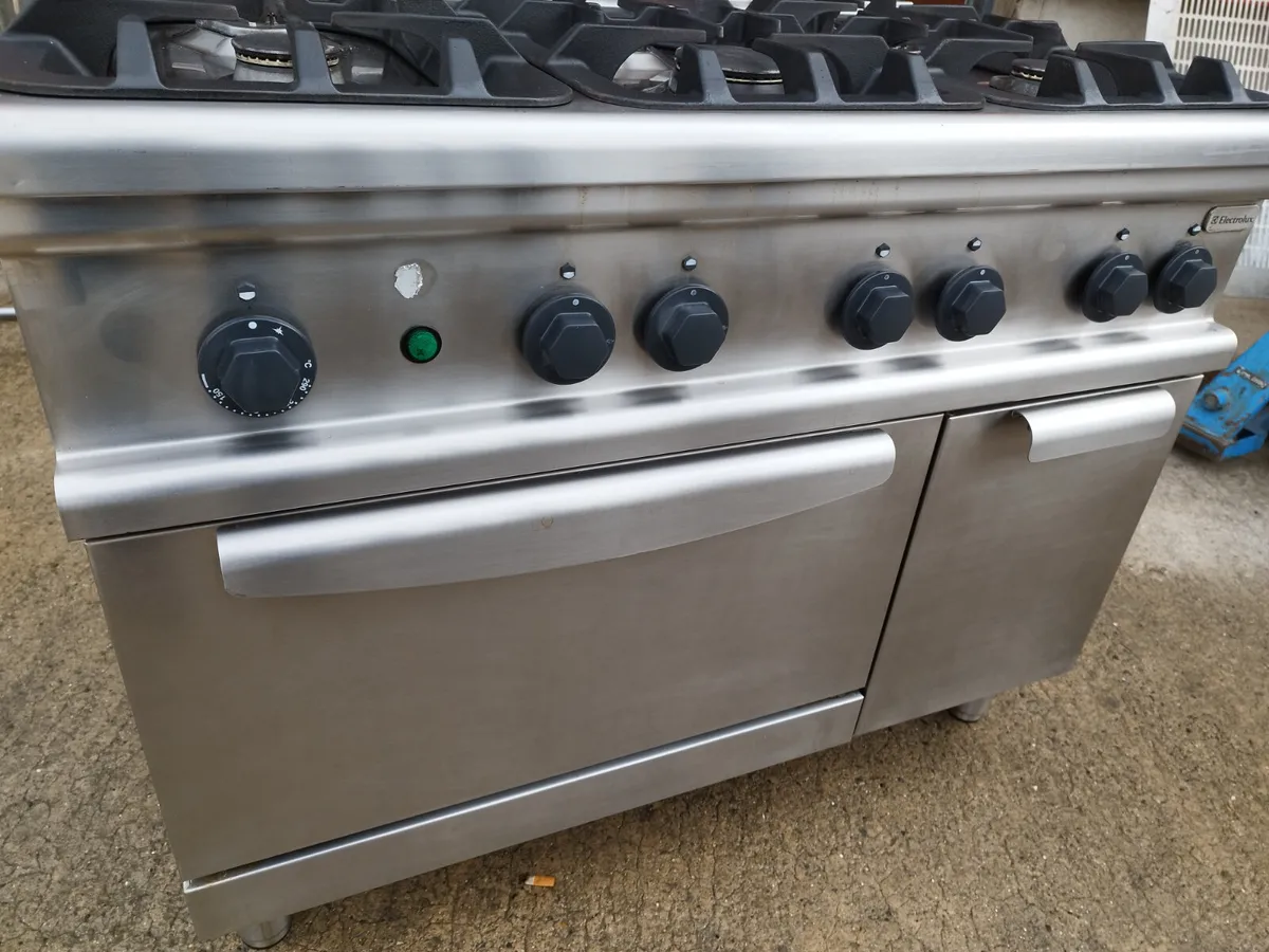 Electrolux 6 ring natural gas cooker - Image 4