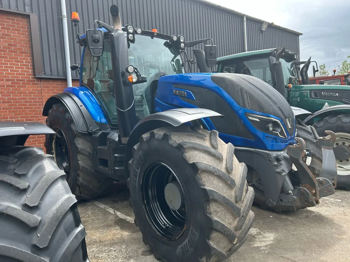 2019 valtra t194 - Image 2