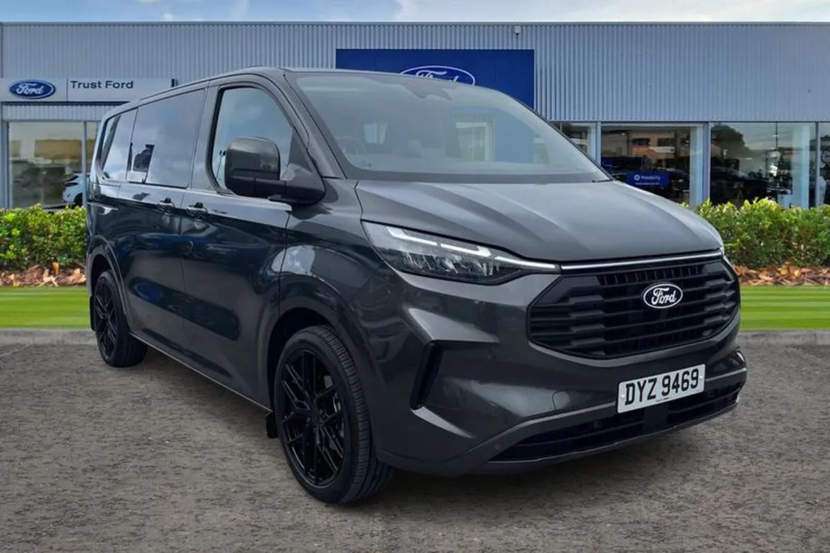 Ford Transit Custom LIMITED - Image 1