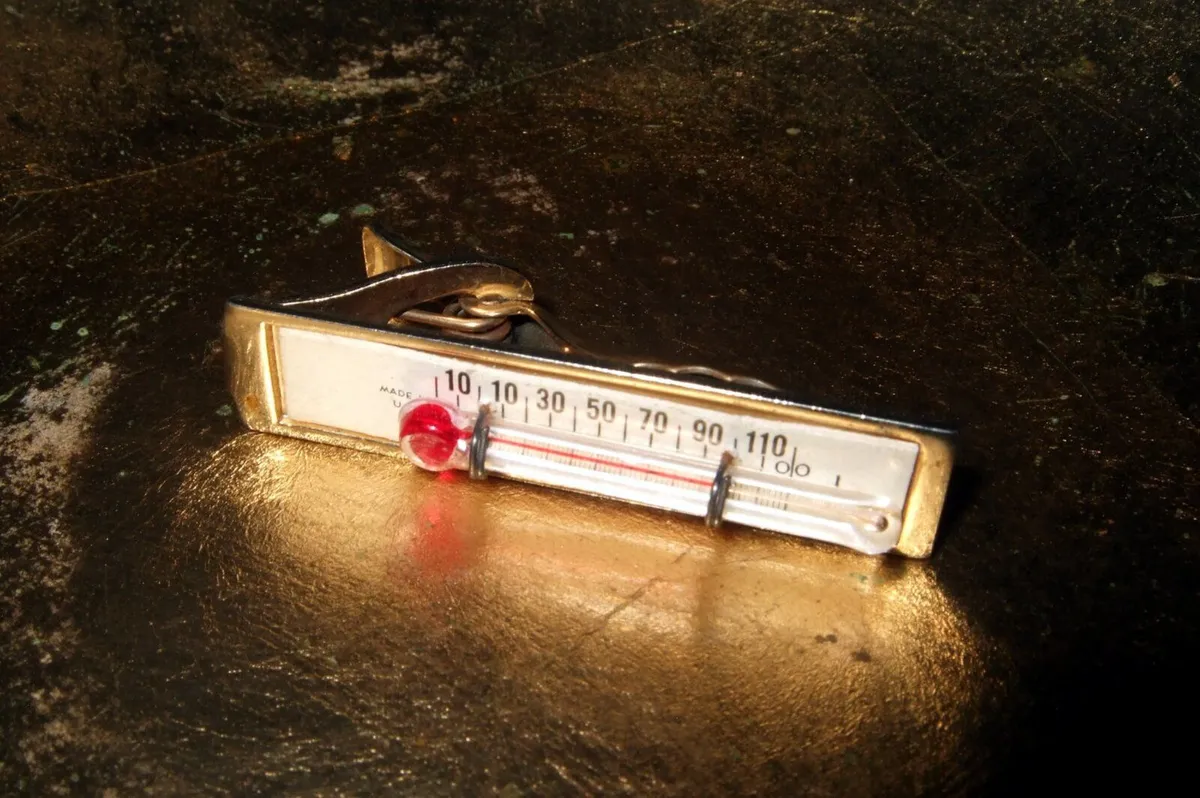 Rare Vintage 1940s Thermometer Tie Clip - Image 1