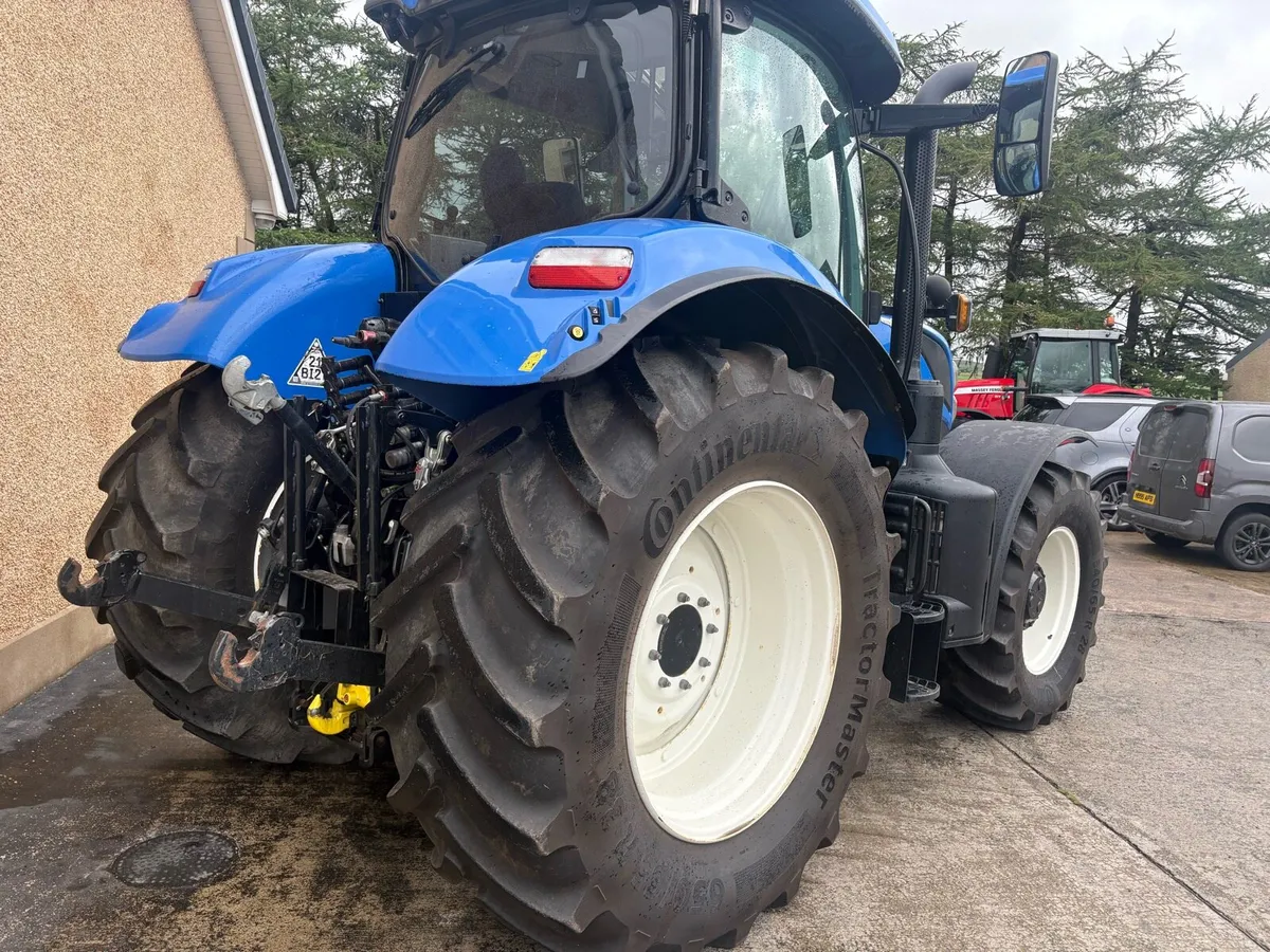 New Holland T7.225 - Image 4