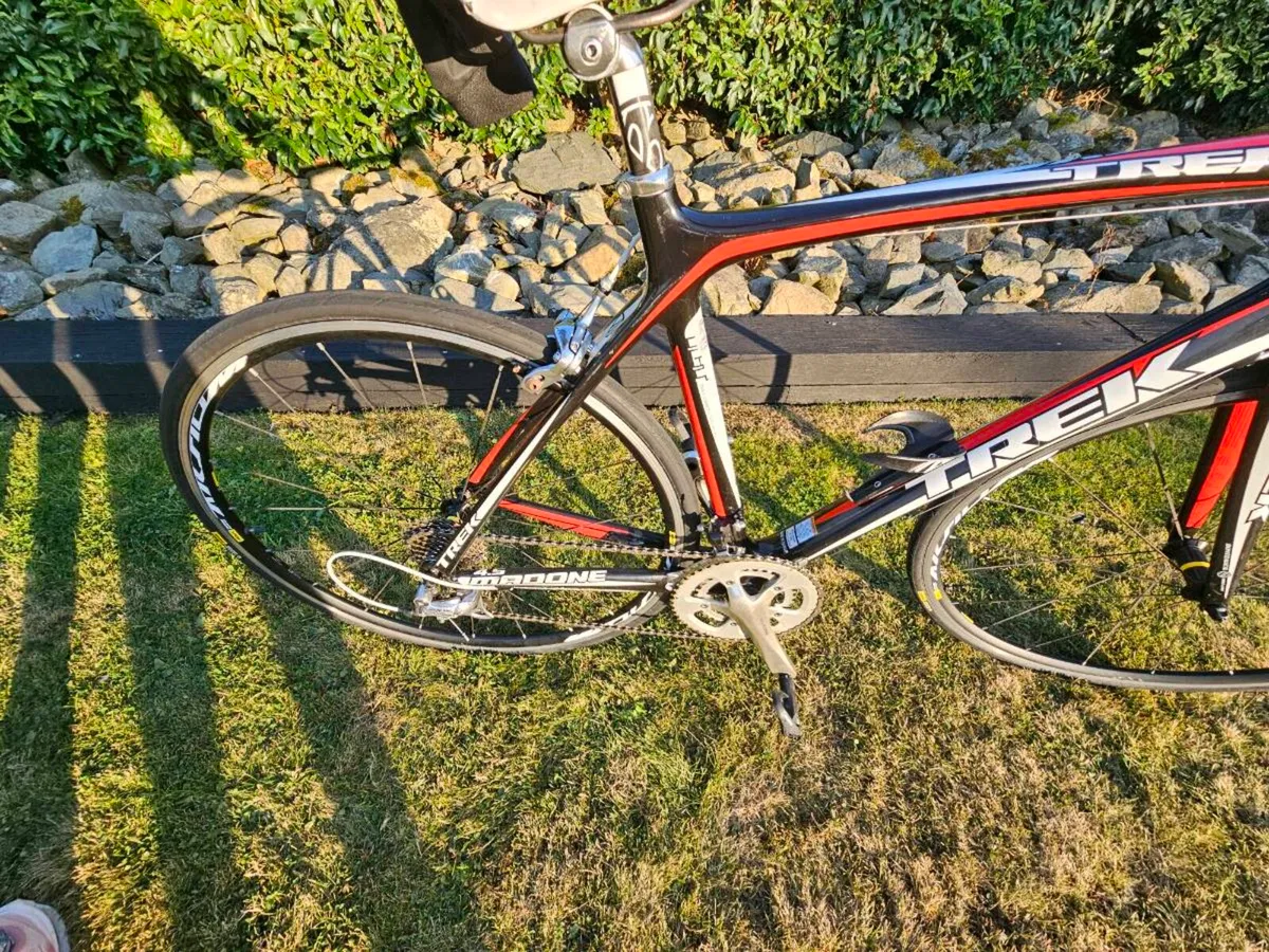 Trek Madone 4.5 Full Carbon Fiber Road Bike - Image 4