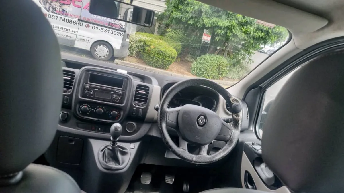 Wav 9 seater taxi for rent - Image 4