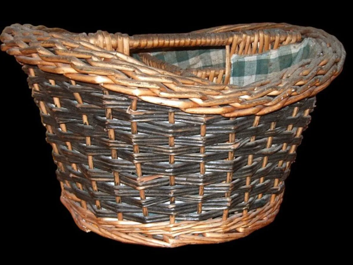 Vintage Harrods Wicker 4-Bottle Wine Carrier - Image 1