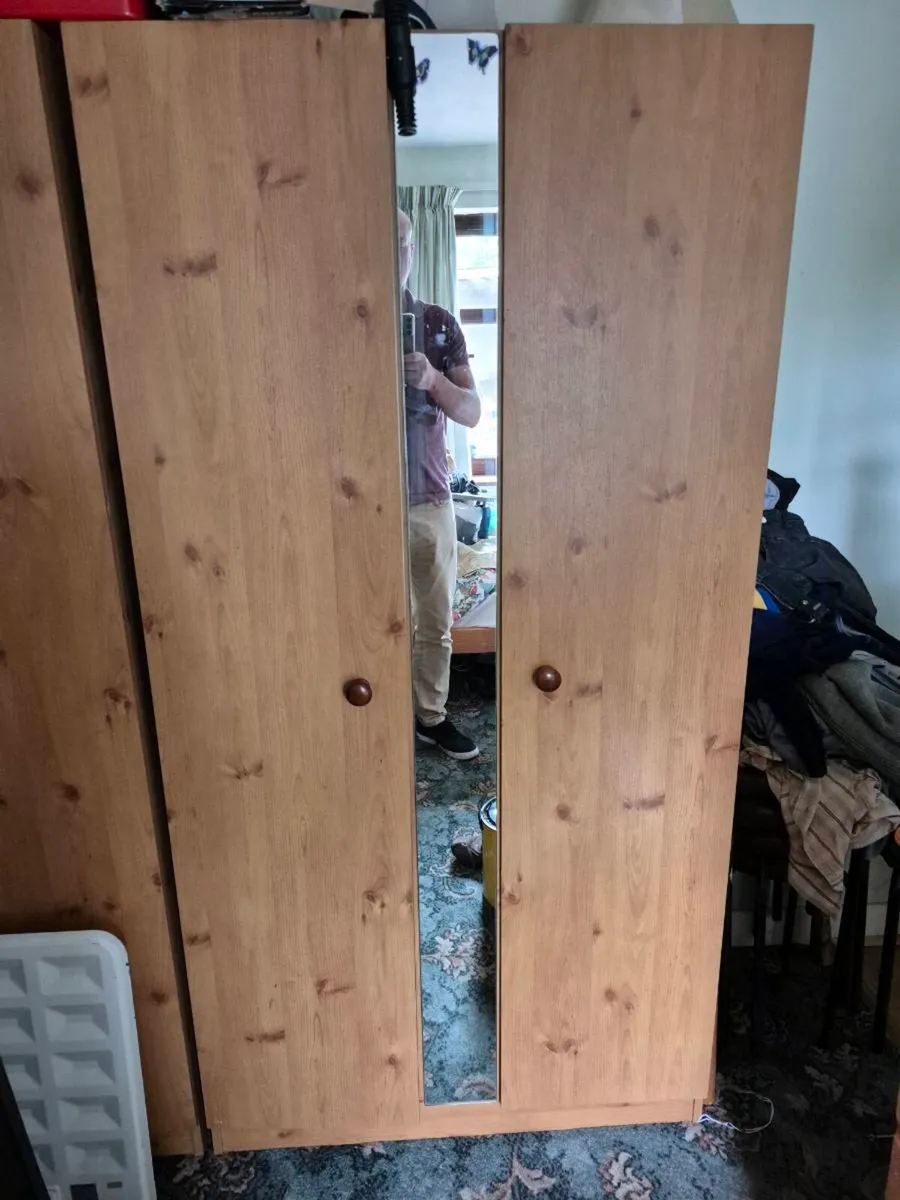 Wardrobes - Image 2