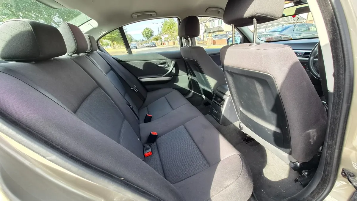 BMW 318D SE - Image 4