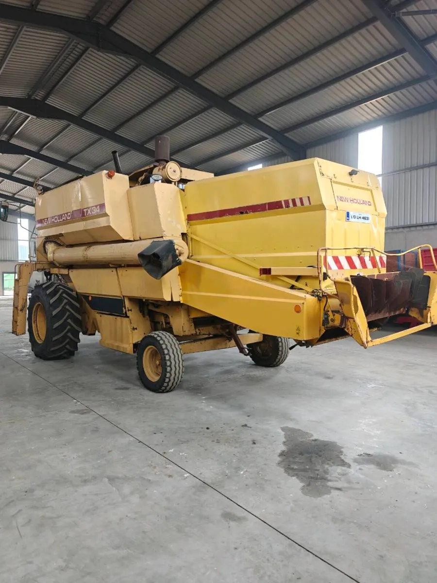 New Holland TX34 - Image 4