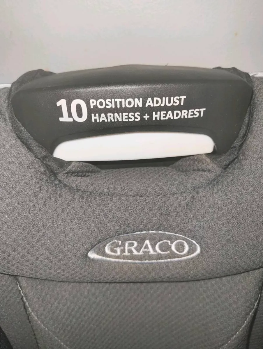 Graco Car Seat - Image 3