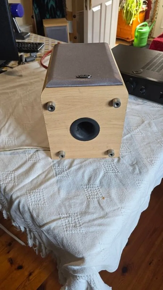 Classic HiFi System Cambridge Audio Amp plus Eltax Speakers - Image 2