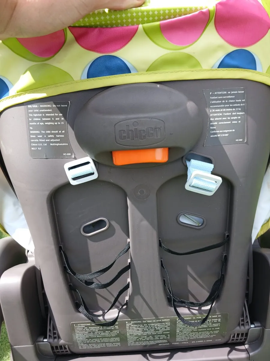 Chicco High chair and Travel cot - Image 2