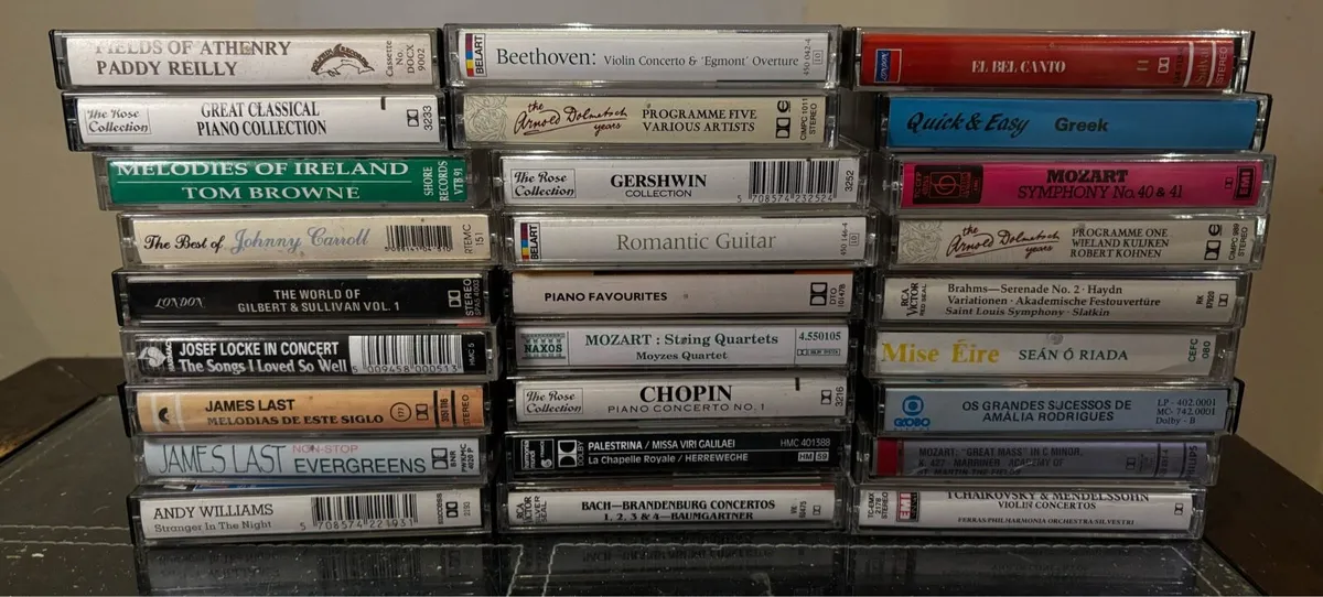 Original audio cassette albums various - Image 1