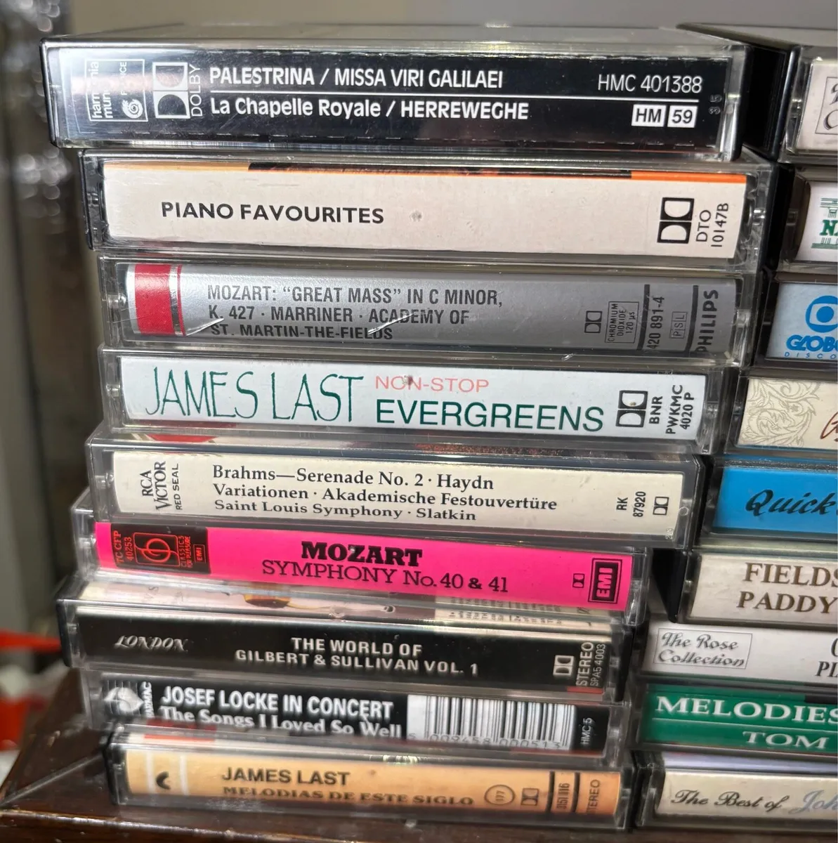Original audio cassette albums various - Image 4