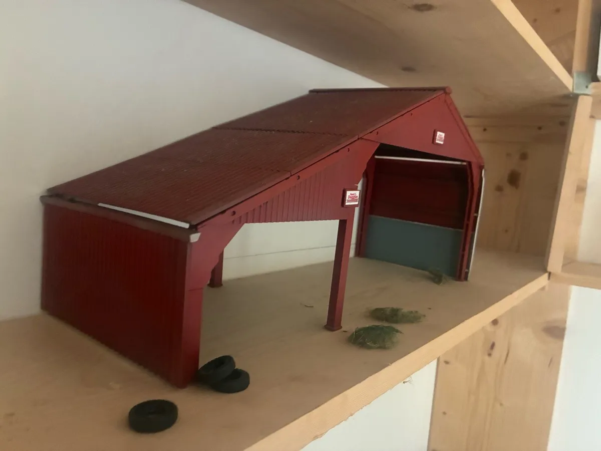 1:32 scale farm sheds - Image 4