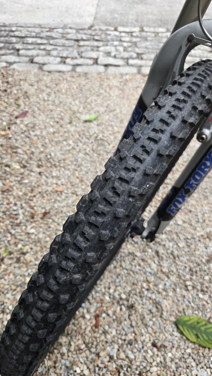 Specialized Bikes - StumperJumper and Hybrid - Image 4