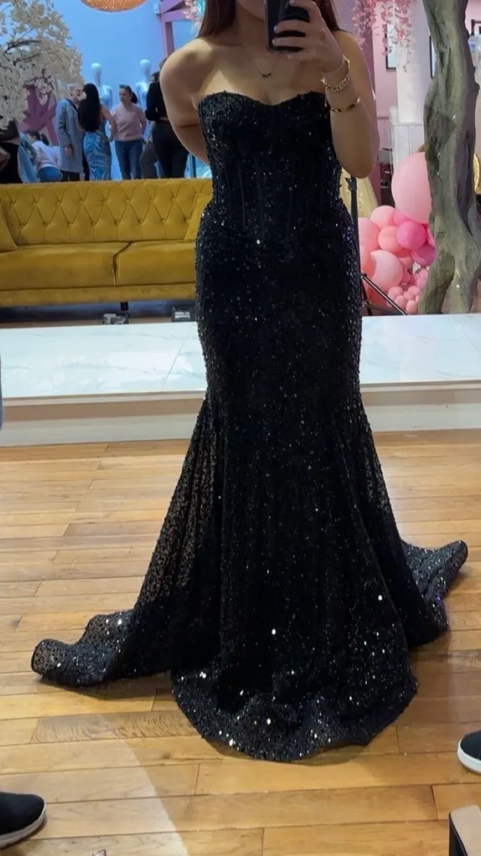 Debs dress - Image 3