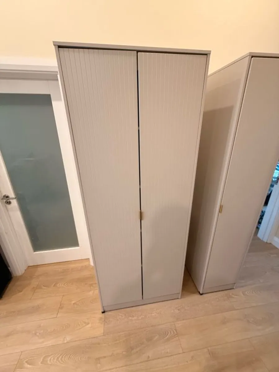 3 Door Wardrobe - Image 2