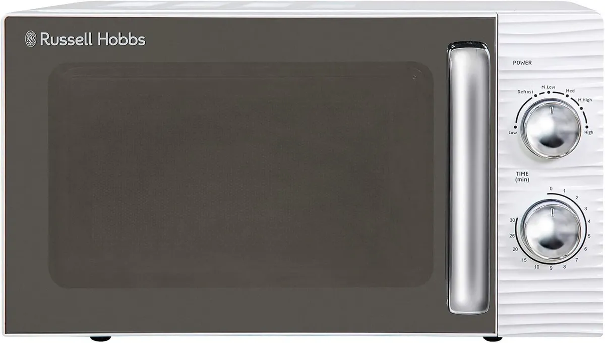 Inspire 17 Litre Manual Microwave - Image 1
