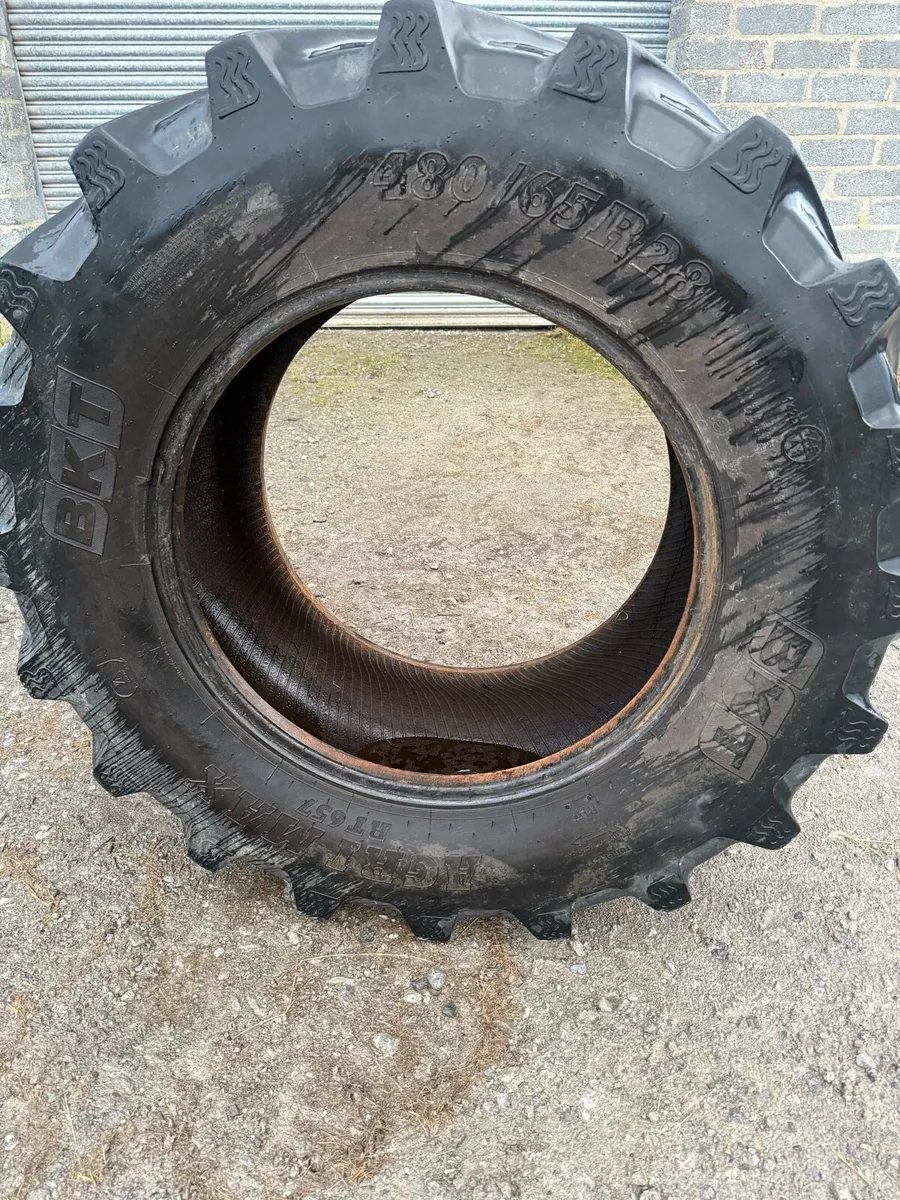 Tractor tyres - Image 2