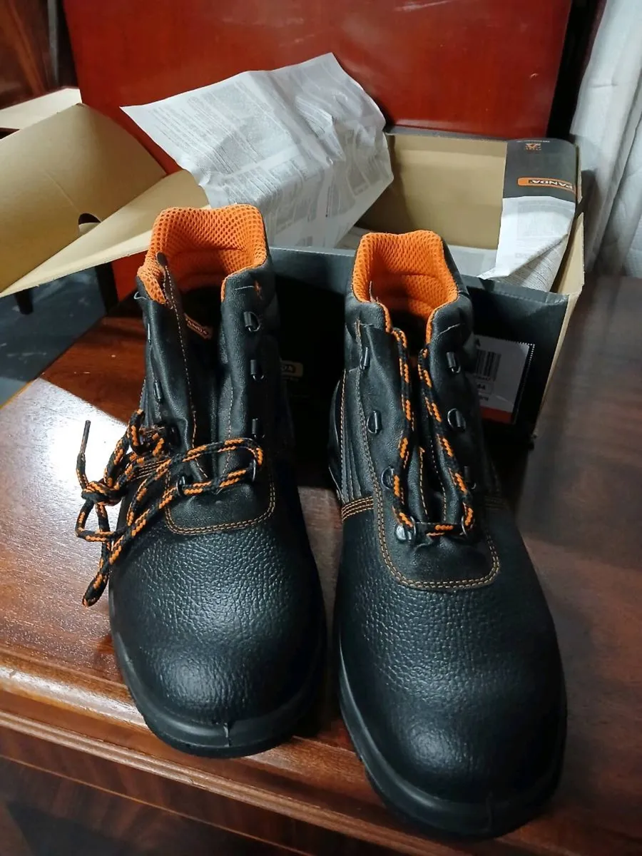 Panda steel toe cap work boots - Image 4