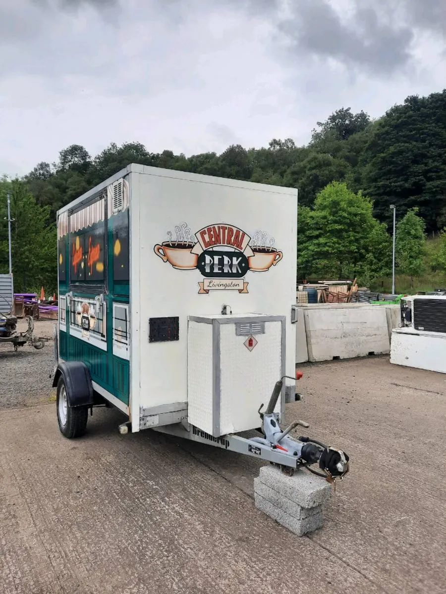 Mobile catering trailer - Image 1