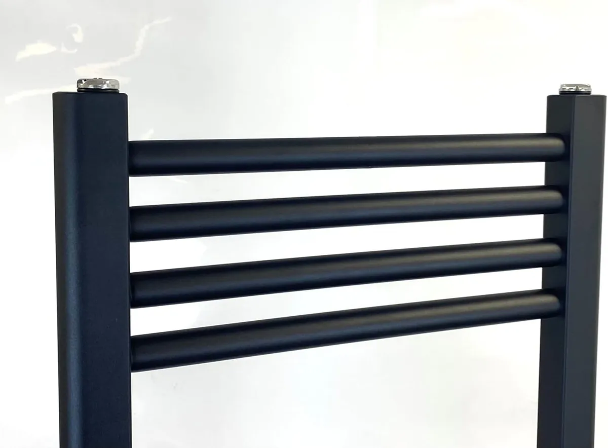 400W X 800h Electric Flat Heated Towel Rail - Image 3