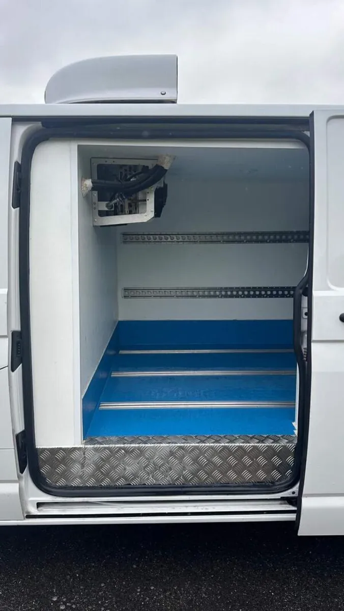 VB - 2024 Volkswagen Transporter Refrigerated Van - Image 4