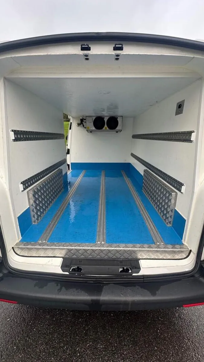 VB - 2024 Volkswagen Transporter Refrigerated Van - Image 3