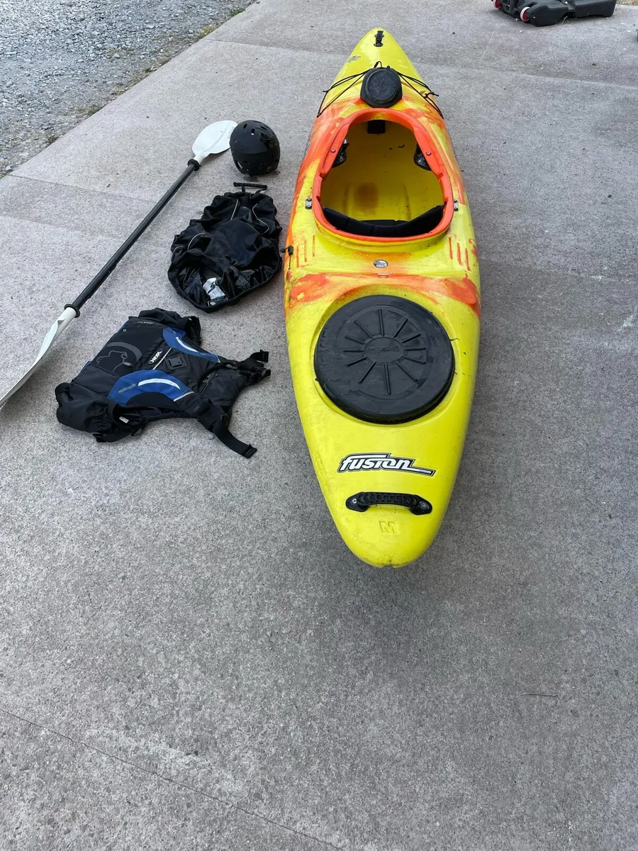 Kayak - Image 4