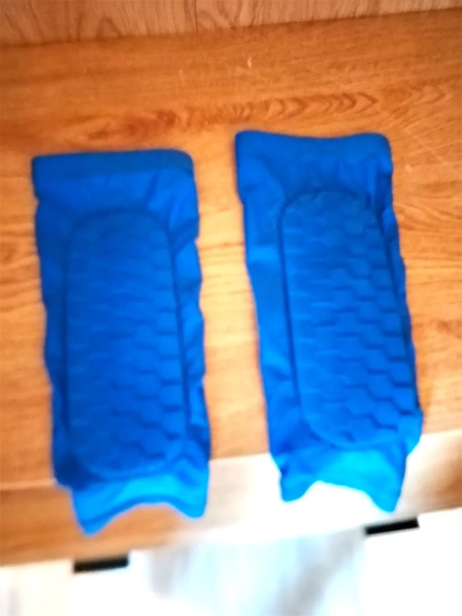 Boys Football Shin guards