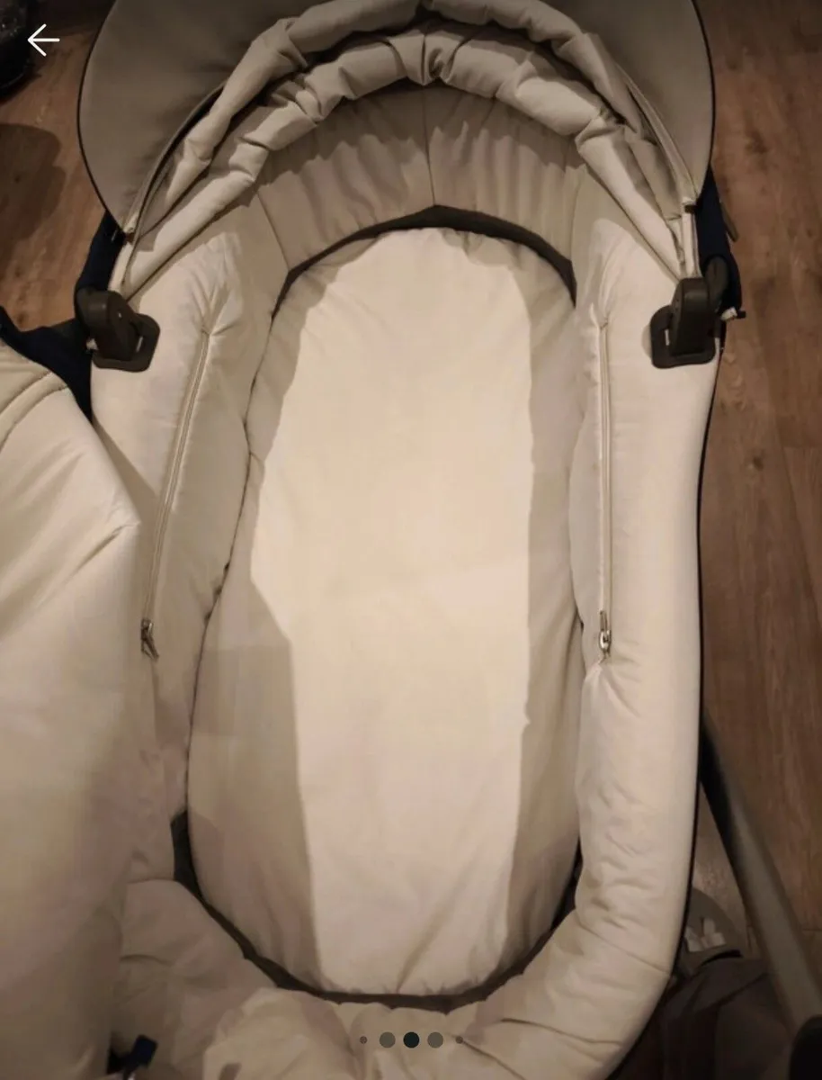 Stokke Crusi Complete Travel System - Image 2